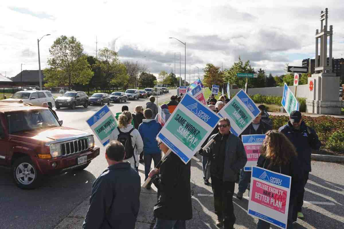 Strike averted as Ontario college faculty union, employers enter