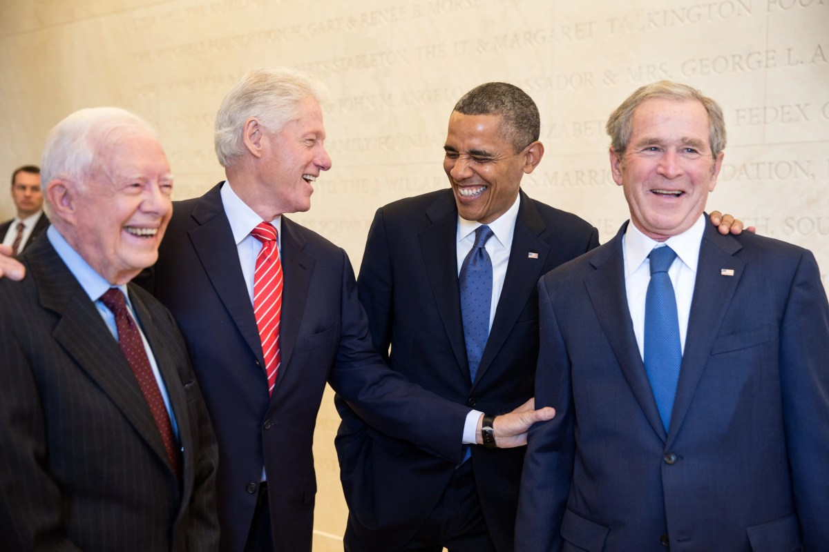 All five living US presidents pictured together at funeral of Jimmy